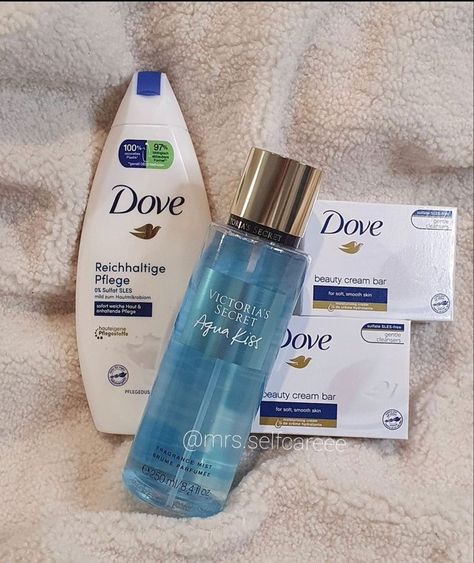 Dove Scent Combos, Summer Quotes Wallpaper, Glowing Aesthetic, Honey Makeup, Body Hygiene, Shower Skin Care, Body Smells, Perfect Skin Care Routine, Smell Goods