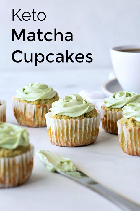 Keto Matcha Cupcake Recipe with Matcha Cream Cheese Frosting - Green Tea Dessert that is sweetened with stevia Matcha Cream Cheese, Green Tea Cupcakes, Matcha Cupcakes, Chocolate Swirl Cheesecake, Low Carb Pumpkin Cheesecake, Green Tea Dessert, Tea Cupcakes, Matcha Cream, Low Carb Cupcakes