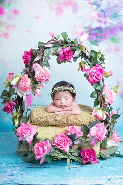 Newborn Photography Boy, Newborn Family Photos, Newborn Photography Poses, Newborn Baby Photoshoot, Baby Poses, Newborn Baby Photos, Baby Boy Photos, Baby Props, Foto Baby