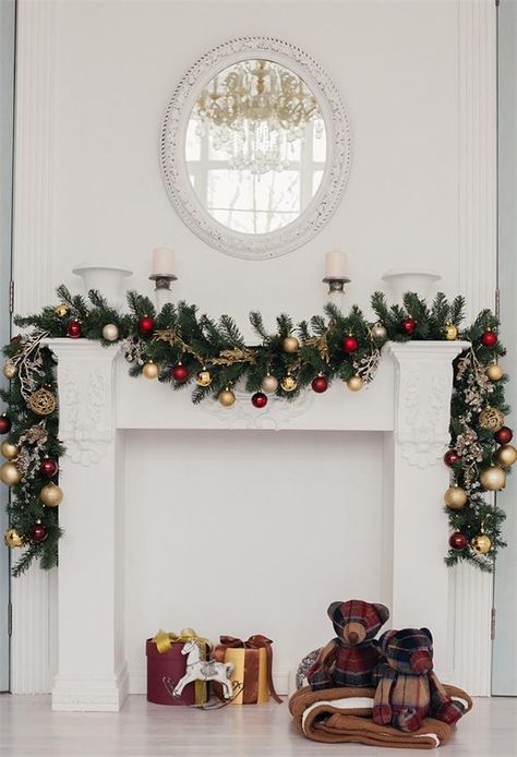 Stockings no mantle fireplace