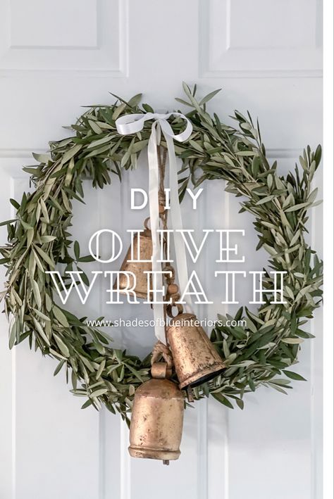 Christmas Olive Wreath, Olive Christmas Wreath, How To Make An Olive Branch Wreath, Olive Tree Christmas Decoration, Scandi Christmas Wreaths Diy, Olive Branch Wreath Diy, Branch Decoration Christmas, Simple And Natural Christmas Decor, Olive Branch Wreaths