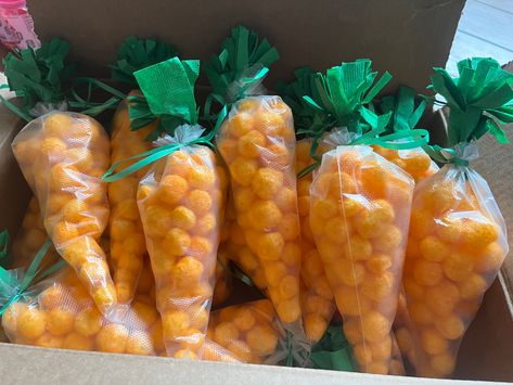 Cheeseball Carrot Bags, Cheese Ball Carrots, Carrot Treat Bags For Easter, Cheese Ball Easter Carrots, Easter Diy Snacks, Cheese Ball Carrot Bags, Easter Party Snacks For Preschool, Carrot Treat Bags, Carrot Snacks For Kids