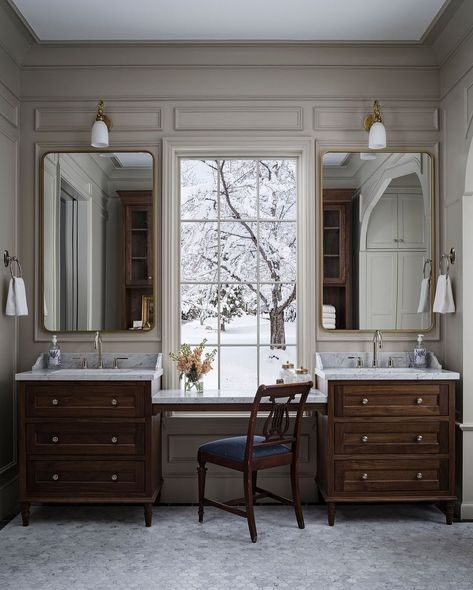 Chats • Instagram Vanity In Front Of Window, Architectural Digest Bathroom, Steve Tiek, Colonial House Interior Design, Plans Interior Design, Colonial Bathroom, House Bathrooms, Primary Suite, Interior Renovation