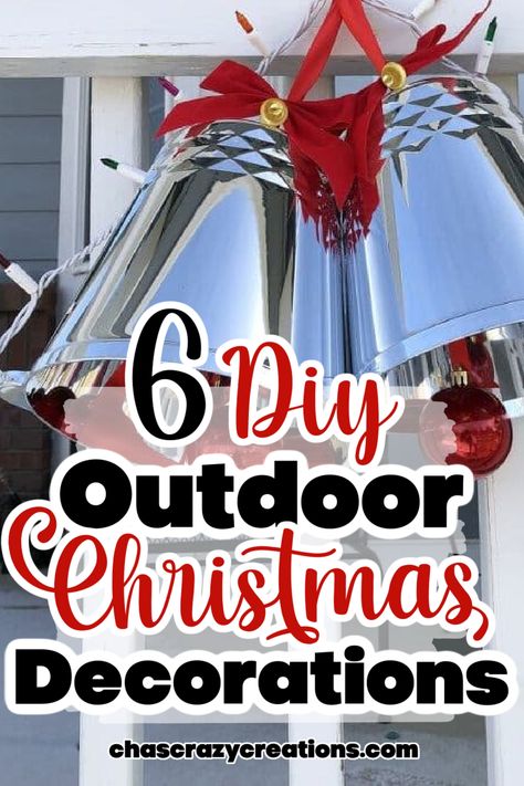 Christmas Lights Outside Diy Ideas, Christmas Lights Yard Ideas, Holiday Fence Decorations, Christmas Decor Frontyard, Christmas Lights House Ideas, Easy Outdoor Holiday Decorations, Christmas Lights On Vinyl Fence Outdoor, Lampost Christmas Decorations, Diy Outdoor Christmas Sign