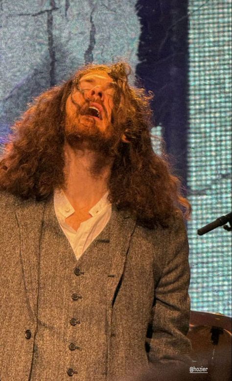 Hozier With Glasses, Hozier Shirtless, Andrew Hozier, Bog Man, Chefs Hat, Hozier, Grown Man, Irish Men, Man Crush