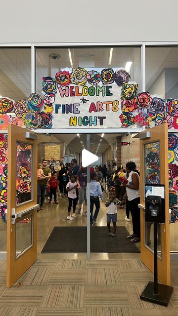 Sarah on Instagram: "About last night…..I am so glad it’s over and so proud of all the work put into it. What an amazing event!   #elementaryart #elementaryartteacher #artshow #fineartsnight #artshowseason #elementaryartshow" Fine Arts Night Elementary, Elementary Art Show Ideas, Elementary Art Show, Family Art Night, Student Art Show, School Art Show, Art Bulletin Boards, Art Show Ideas, Art Showcase