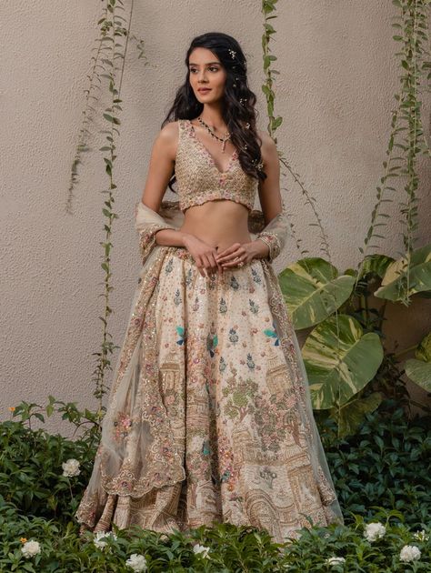 Multicolored Lehenga, Dresses For Indian Wedding, Ethnic Wedding Outfits, Cream Lehenga, Studio Iris, Lehenga Outfit, Shaadi Dresses, Mehendi Dress, Baby Room Storage