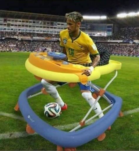 This will solve Neymar's problem next cup Neymar Meme, Neymar Memes, Funny Football Pictures, Messi Funny, Soccer Jokes, Football Jokes, Soccer Memes, Soccer Funny, Kpop Meme