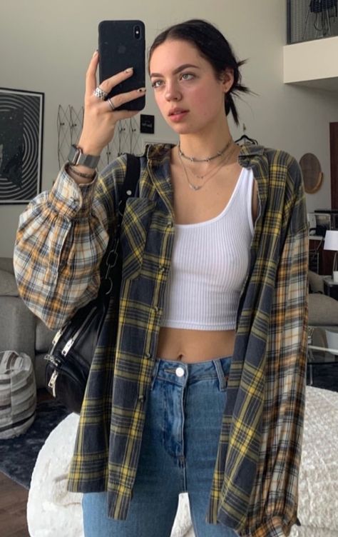 Oversized Flannel Outfits, Flannel Outfits Aesthetic, Flannel Outfits Summer, Flannel Outfits Fall, Mode Country, Flannel Shirt Outfit, Oversized Shirt Outfit, Neo Grunge, Shirt Outfit Summer