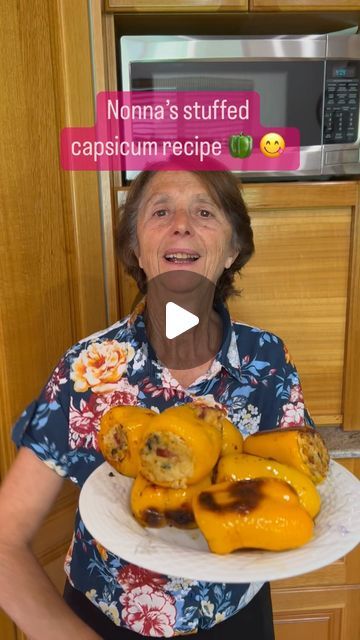 Maddie and Nonna Fina on Instagram: "One of Nonna’s ‘preferit’ (favourite) meals - her new Italian-English word 😂😋

#cooking #stuffedcapsicum #stuffedpeppers #healthy #recipe #recipes #easyrecipes #foodie #italianfood #food #italian #nonna #cook #dinner #dinnertime #meal #dinnerideas #dinnerrecipes #recipeshare #yummyfood #yum" Italian Nonna, Italian Meals, Food Italian, Cook Dinner, English Word, English Words, Dinner Time, Italian Recipes, Food Videos