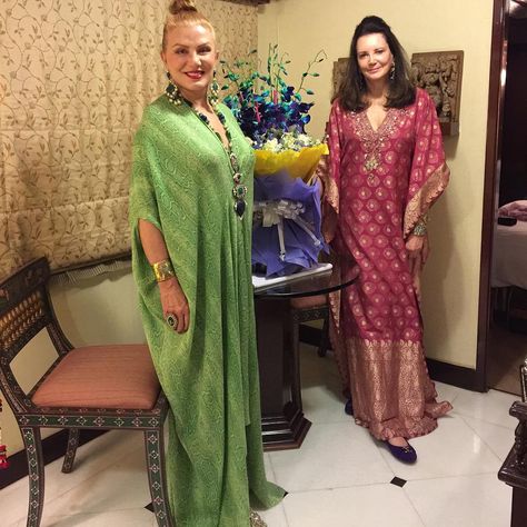 Patricia Altschul of Southern Charm: See Luxe India Trip Pics | The Daily Dish Southern Charm Cast, Patricia Altschul, Southern Charms, India Trip, Trip To India, Wind Art, Opulent Interiors, Country Chic Cottage, Cord Set