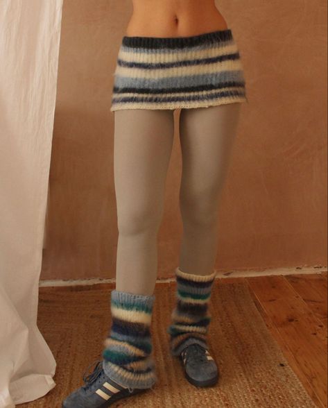 cristinacriaco Knit Tights Pattern, Crochet Ballet Skirt, Leg Warmers Aesthetic, Knit Skirt Outfit, Knitted Mini Skirt, Bloke Core, Crochet Mini Skirt, Knitted Leg Warmers, Crochet Leg Warmers