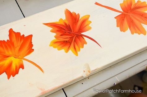 Learn How to Paint Colorful Fall Leaves - Flower Patch Farmhouse Paint Fall Leaves, Painting Fall Leaves, Scrabble Tile Art, Americana Crafts, Pumpkin Carving Ideas, Carving Ideas, Fall Crafts Diy, Great Paintings, Happy Paintings