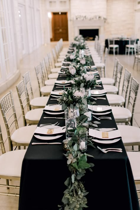 Wedding table linen ideas