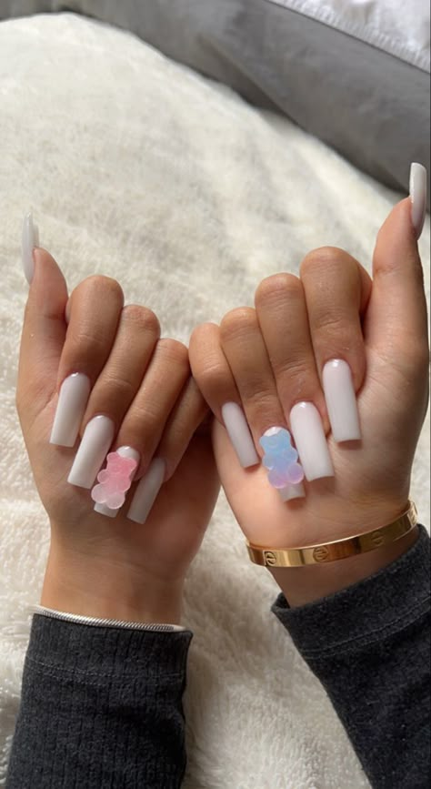 White Nails With Gummy Bear, Nails With Bears On Them, Gummy Bear Nails Acrylic, Bear Charm Nails, Nails With Gummy Bears, Matching Acrylic Nails For Best Friends, Medium Nail Set, Gummy Nails, Nails Gummy Bear