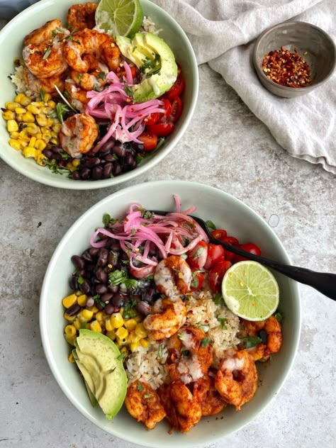 Shrimp Burrito Bowls Fish Burrito Bowl, Shrimp Burrito Bowl, Shrimp Burrito, Burrito Bowls, High Protein Low Calorie, Healthy Bowls, Easy Healthy Meal Prep, Easy Weeknight Dinner, Awesome Tattoos