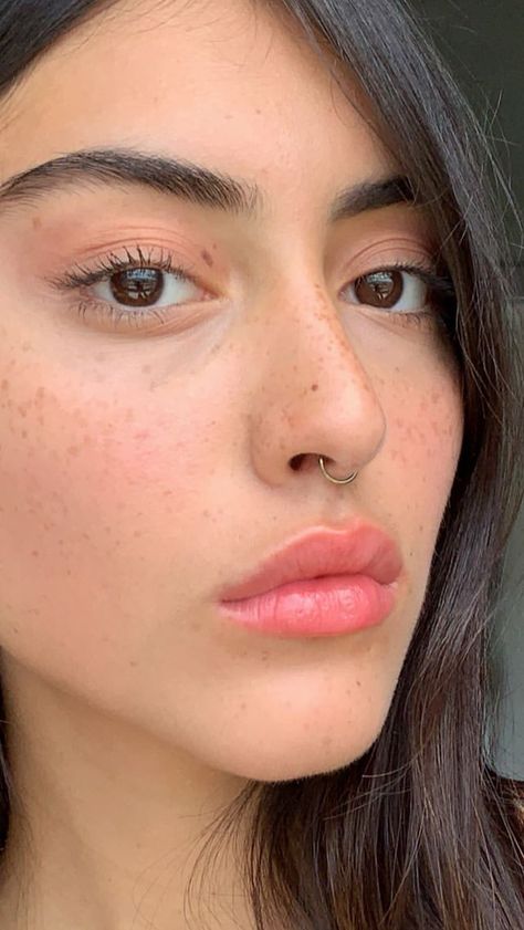 Septum Piercing Subtle, Septum Small Hoop, Septum Piercing Long Nose, Septum Side Profile, Septum Piercing Small Cute, Small Septum Piercing Hoop, Nose And Septum Piercing Together, Subtle Septum Piercing, Dainty Septum Piercing