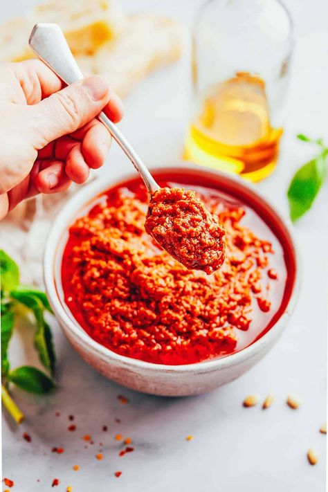 Pesto Rosso (Red Pesto) | The Awesome Green Pesto Rosso Recipe, Red Pesto Recipe, Healthy Vegetarian Recipes, Easy Vegetarian Recipes, Red Pesto, Green Pesto, Basil Sauce, Vegan Mayonnaise, How To Make Pesto