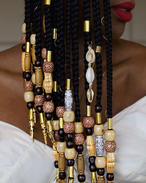 Loc Beads, Braids And Beads, Twists Locs, Goddess Hairstyles, Braids With Beads, Braids Locs, African Braids, Locs Hairstyles, Long Braids