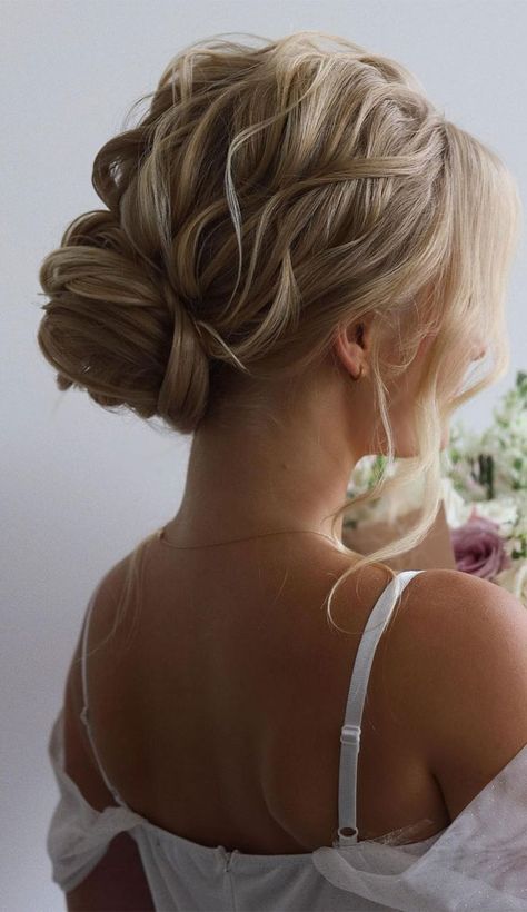 Big Updo Hairstyles, Deb Hair, Trendy Updo Hairstyles, Hairstyles High, Mother Of The Groom Hairstyles, Cute Bun Hairstyles, High Updo, Low Ponytail Hairstyles, Trendy Updos