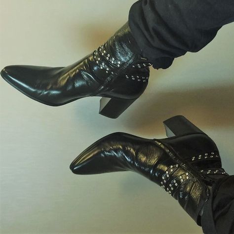 Man In Heels Aesthetic, Vampire Boots Men, Men’s Heels, Mens High Heels, Mens Heels, Men Heels, Mens Heeled Boots, Heels For Men, Men In Heels