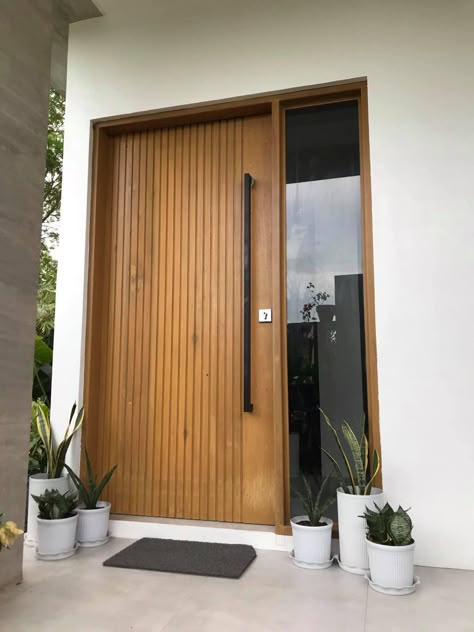 Dutch Front Door, Sliding Front Door, Mid Century Modern Front Door, French Front Doors, Door Design Ideas, Front Door Steps, Front Door Hardware, Door Painting, House Front Door Design