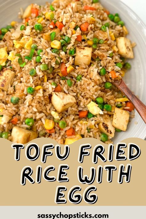 This delicious tofu fried rice is packed with protein and flavor, perfect for a quick and easy dinner. Tofu Fried Rice Recipe, Tofu Fried Rice With Egg, Vegetarian Fried Rice Recipe, Delicious Tofu Recipes, Tofu And Rice Recipes, Fried Tofu Recipes, Fried Rice With Tofu, Tofu With Rice, Tofu And Rice