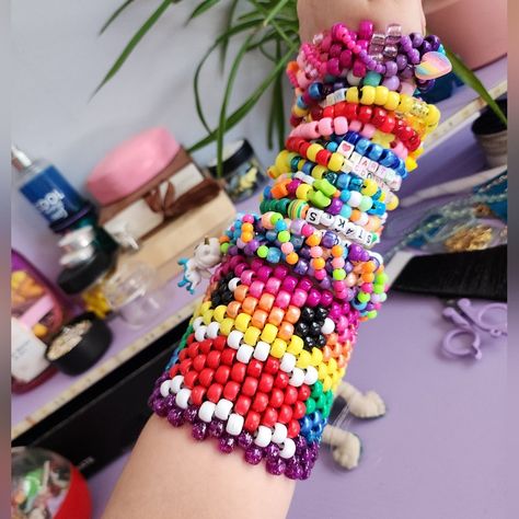 Cute Beads Accessories, Domo Kandi Cuff, Scene Kid Accessories, Kandi Corset, Kandi Bracelets Cuff, Domo Kandi, Kandi Tie, Kandi Patterns Cuff, Kandi Collection