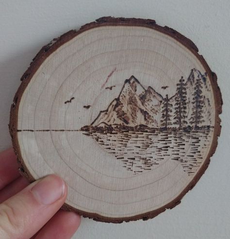 Large Pyrography Art, Wood Burning Ideas Mountains, Mountain Pyrography, Pyrography Mountains, Simple Pyrography Designs, Mountain Wood Burning, Nature Pyrography, Wood Burning Designs Pyrography Patterns, Wood Pyrography