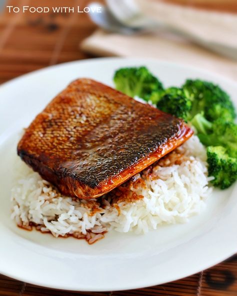 Crispy Skin Salmon, Teriyaki Glazed Salmon, Salmon Teriyaki, Salmon Teriyaki Recipe, Salmon Glaze Recipes, Marinated Salmon, Teriyaki Salmon, Oven Roasted Chicken, Homemade Teriyaki Sauce