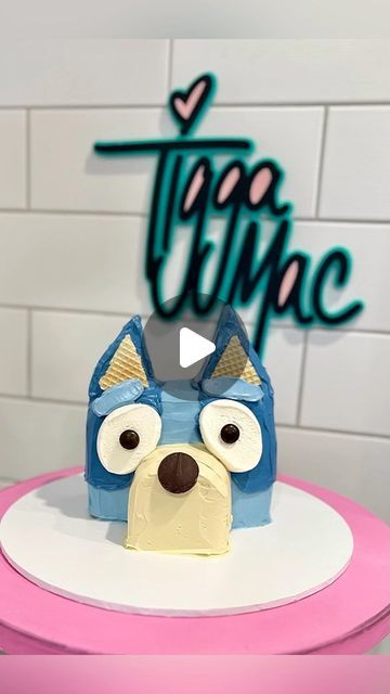 Bluey Themed Cake, 2023 Cake, Cake Hacks, Bluey Birthday, Instagram Cake, Mud Cake, Cake Videos, Diy Cake, Cake Tutorial