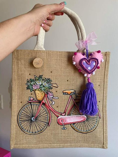 Jute Painting, Jute Bags Design, Painted Burlap, Pola Topi, Hand Painted Purses, Painted Handbag, Embroidery Purse, Fabric Paint Diy, Handmade Fabric Bags