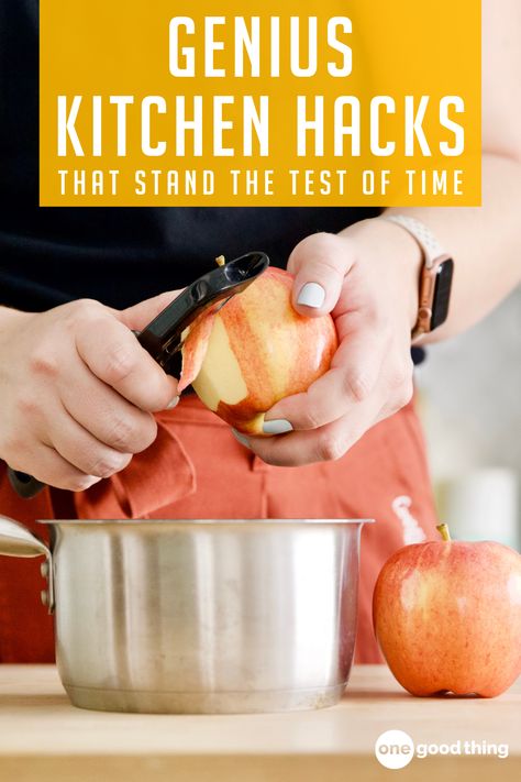 Kitchen Hacks Cooking, Clever Kitchen Hacks, One Good Thing By Jillee, Kitchen Skills, Natural Kitchen, Kitchen Smells, Food Substitutions, Cooking Hacks, Healthy Meals To Cook