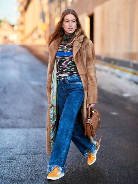 29 Awesome Winter Outfit Ideas From Stockholm's Coolest Street Style Girls Frio Outfits, Emili Sindlev, Stockholm Fashion Week, Celebrity Casual Outfits, Cold Weather Outfit, Danish Fashion, Stockholm Street Style, Winter Outfits Cold, Dark Autumn