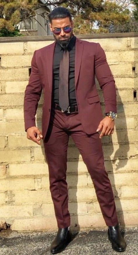 Bodybuilder In Suit, Muscle Man In Suit, Muscular Men In Suits, Extreme Bodybuilding, Rave Outfits Men, Muscle Suit, Amazon Delivery, Blazer Outfits Men, Swag Fashion