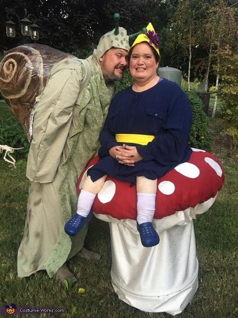 Mrs. Rosebud and Slimy - 2019 Halloween Costume Contest Creative Diy Costumes, Garden Gnomes Costume, Couples Costumes Creative, Gnome Costume, Pet Snails, Best Couples Costumes, Couple Costume, Homemade Costume, Costume Works