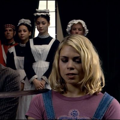 Doctor Who Matching Icons, Doctor Who Matching Pfp, People In Space, Billie Piper, Rose Tyler, Sci Fi Series, Tenth Doctor, British People, Good Doctor