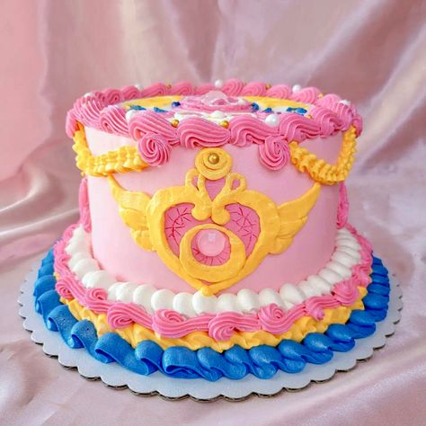 sailor moon, cake, delicious, cake design, sailor moon cake, yummy, foods Sailor Moon Cake Ideas, Pastel Sailor Moon, Crisis Moon Compact, Sailor Moon Cakes, Sailor Moon Birthday, Anime Cake, Vintage Birthday Cakes, Girly Cakes, Beautiful Cake Designs