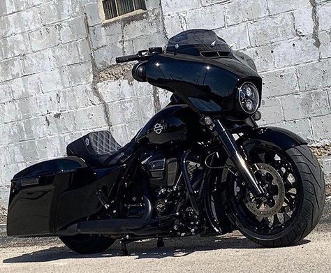 #harleydavidsonstreetglidespecial Harley Davidson Motorcycles Street Glide, Hd Street Glide, Harley Davidson Glide, Harley Davidson Street 500, Road King Harley Davidson, Breakout Harley Davidson, Harley Bagger, Street Glide Harley, Custom Motorcycles Harley