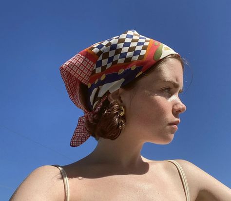 Blue Hat Aesthetic, Silk Bandana Hairstyles, Styling Bandanas, Hair Bandana, Romantic Makeup, Headband Accessories, Creative Fashion Photography, Head Scarf Styles, Hair Arrange