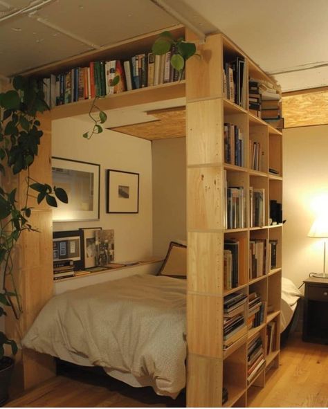 Wood Crate Room Divider, Functional Interior Design Space Saving, Aesthetic Room Divider, Creative House Ideas, Plant Room Divider, Small Room Storage Ideas, Room Divider Storage, Creative Room Ideas, Shelf Room Divider