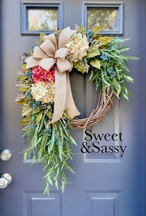 Front Porch Floral Arrangements, Front Door Frame Wreaths, Best Front Porch Ideas, Large Spring Wreath, Modern Summer Wreaths For Front Door, Spring Grapevine Wreath Ideas, Hydrangea Wreaths For Front Door, Large Wreath Outdoor, Summer Grapevine Wreath Ideas