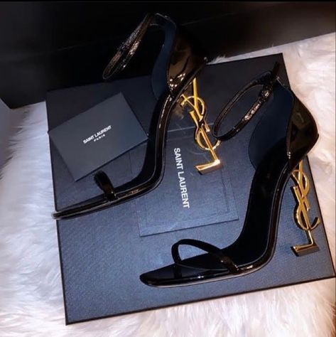 Lv Heels, Pink Footwear, Aesthetic Heels, Saint Laurent Heels, Trending Aesthetic, Quotes Wedding, Luxury Lipstick, Food Gardening, Heels Aesthetic