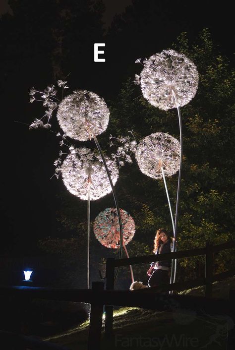 Our Garden Dandelions are 2M tall and sold separately.With the garden range all dandelions are hand made out stainless steel, with full or partial heads and the choice of flowing blown away seeds. Sculpture Metal, Charming Garden, Steel Sculpture, Light Sculpture, Garden Art Sculptures, Cool Ideas, Wire Sculpture, Scrap Metal Art, Sculpture Installation