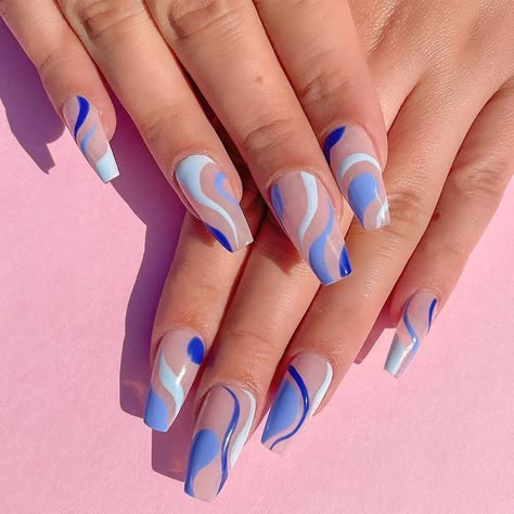 nails
nails design
nails idea Nails Trend, Nagellack Trends, Nagel Tips, Colorful Nails, Fake Nails With Glue, Coffin Nails Long, White Nail, Acrylic Nails Coffin Short, Nailed It