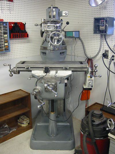 Bridgeport Mill - Rebuild Milling Machine Projects, Bridgeport Mill, Metal Working Machines, Turning Machine, Garage Workshop Plans, Workshop Plans, Metal Workshop, Lathe Machine, Milling Machines