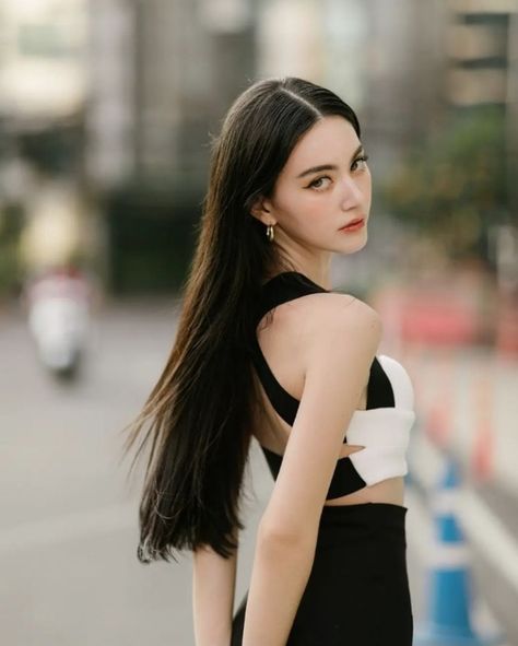 Mai Davika, Davika Hoorne, Blonde Asian, White Crop Tank, White Crop Top Tank, Portrait Photography Women, Bodycon Dresses Casual, Elegant Office, Tank Top Women