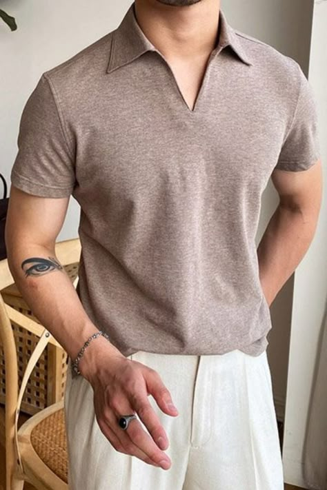 Polo Tshirt Men Outfit, Polo Shirt Outfit Men, Stylish Men Wear, Black Men Fashion Urban, Polo Shirt Outfits, Mens Smart Casual Outfits, Men Apparel, Shirt Outfit Men, Mens Casual Outfits Summer