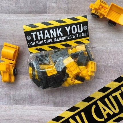 Diy Construction Party, Construction Party Favors Bags, Construction Party Favors, Building Memories, Construction Theme Birthday Party, Construction Theme Party, Favor Bag Toppers, Toppers Diy, 3 Birthday