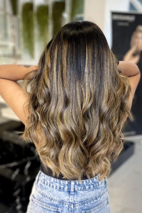 Summer's best hair trend: #californiabalayage #hairideas #hairstyles #hairinspo Face Framing Hair, Growing Out Bangs, Rich Brunette, Hot Hair Colors, Haircut Inspiration, Hair Color Techniques, Hair Trend, Best Face, Holiday Hairstyles